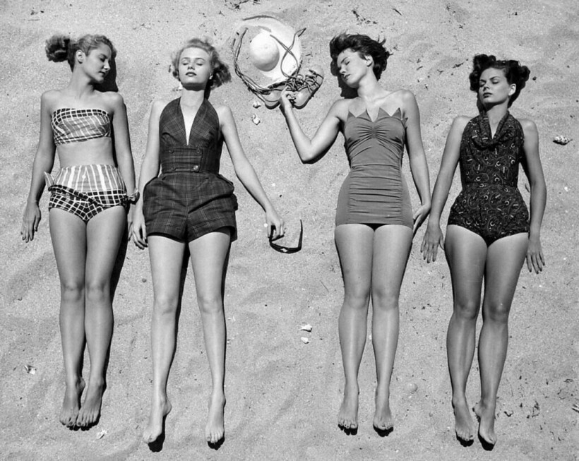 Ретрофотографии: от панталон до бикини — как менялись купальники за последние 120 лет