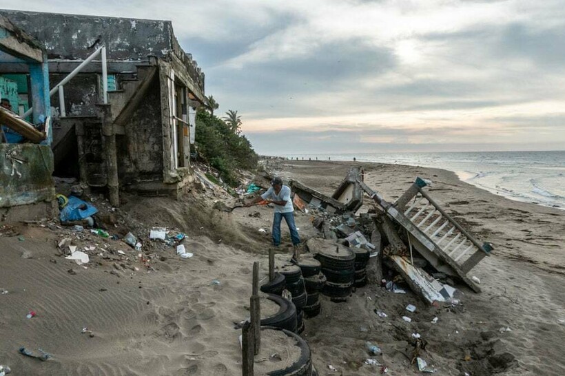 13 печальных фото жизни на берегах, поглощаемых морем из-за глобального потепления